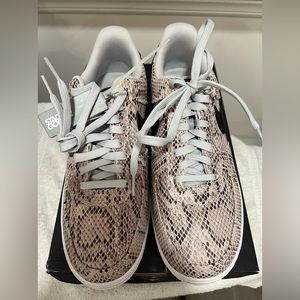 NWB Nike Air Force 1 ‘07 PRM SNAKESKIN style BQ4425-100 size 9.5 men/ 11 women